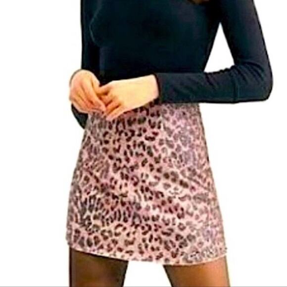 NWT Free People Skinny Sequin Mini Skirt Pink Cheetah  Size 8 - Picture 4 of 13